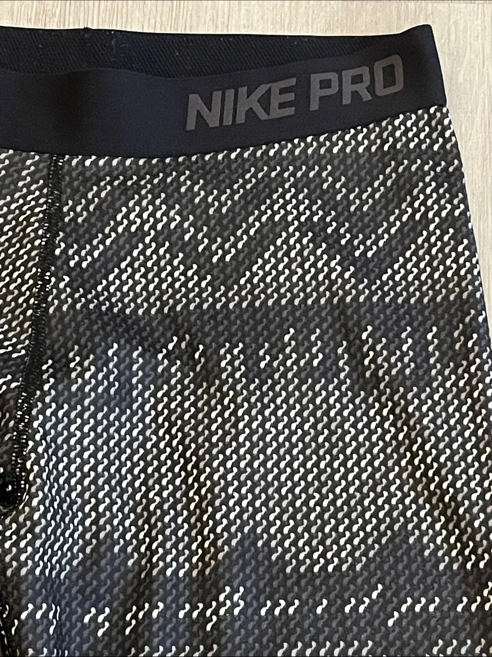 Nike Black and White Textured Pro Training Leggings